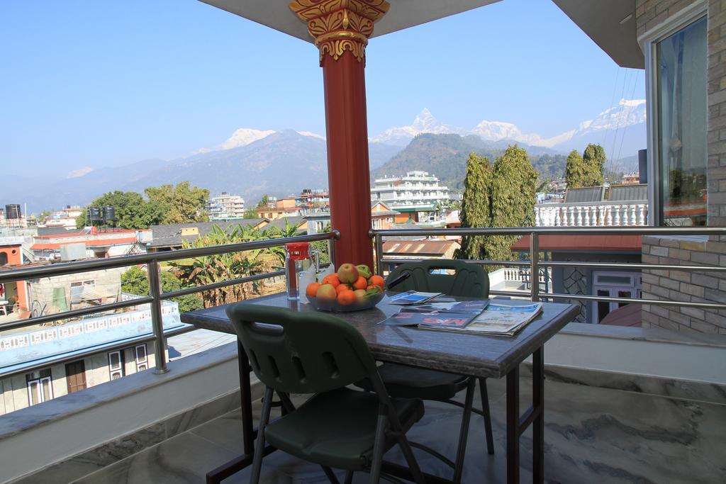 Hotel Milarepa Pokhara Exterior foto